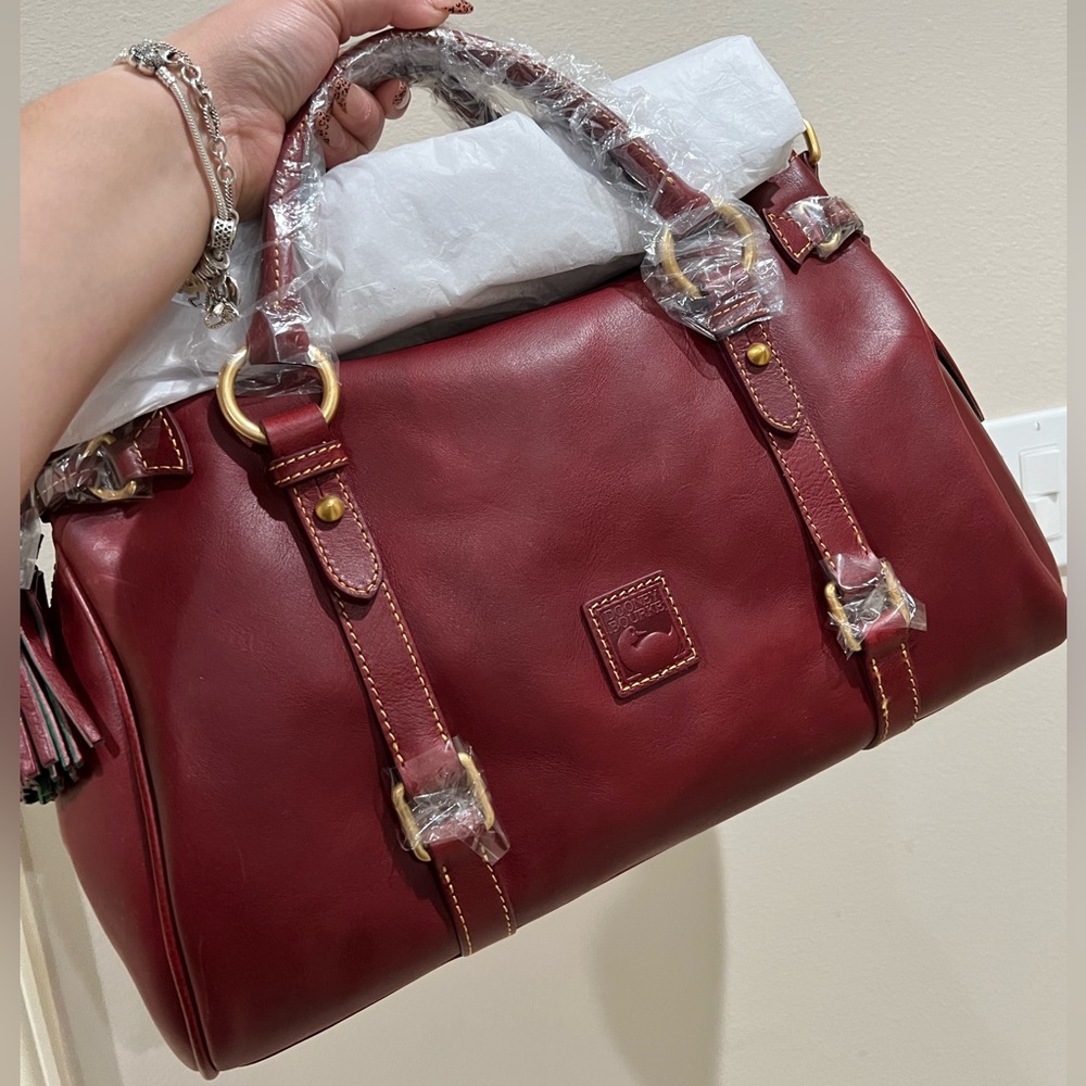 *SOLD* Dooney and Bourke Florentine Satchel (LARGE)